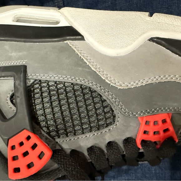 Nike Jordan Retro 4 size men 8.5 US - Picture 8 of 10